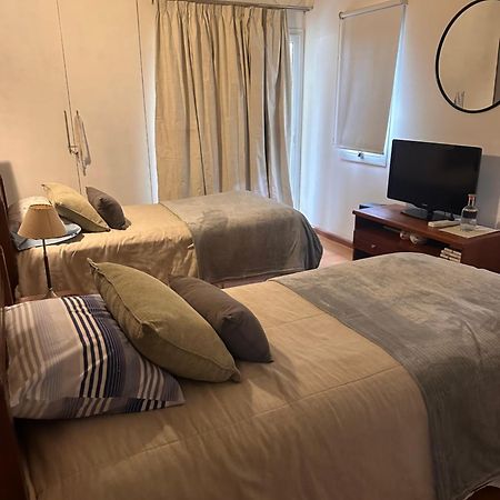 Casa 6 A Malibu 3Km Del Aeropuerto Podes Dejar Tu Auto Villa Allende Bagian luar foto