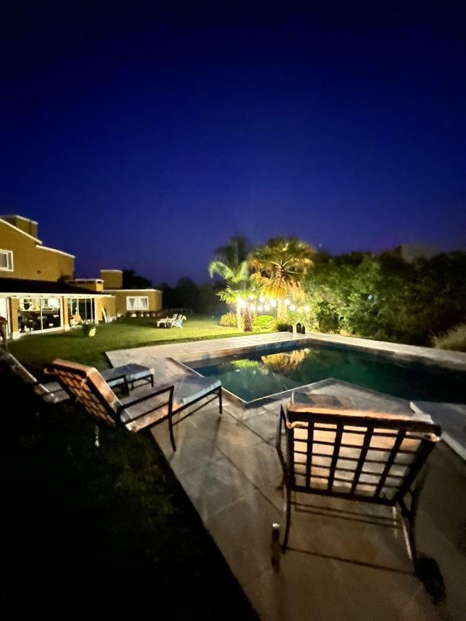 Casa 6 A Malibu 3Km Del Aeropuerto Podes Dejar Tu Auto Villa Allende Bagian luar foto