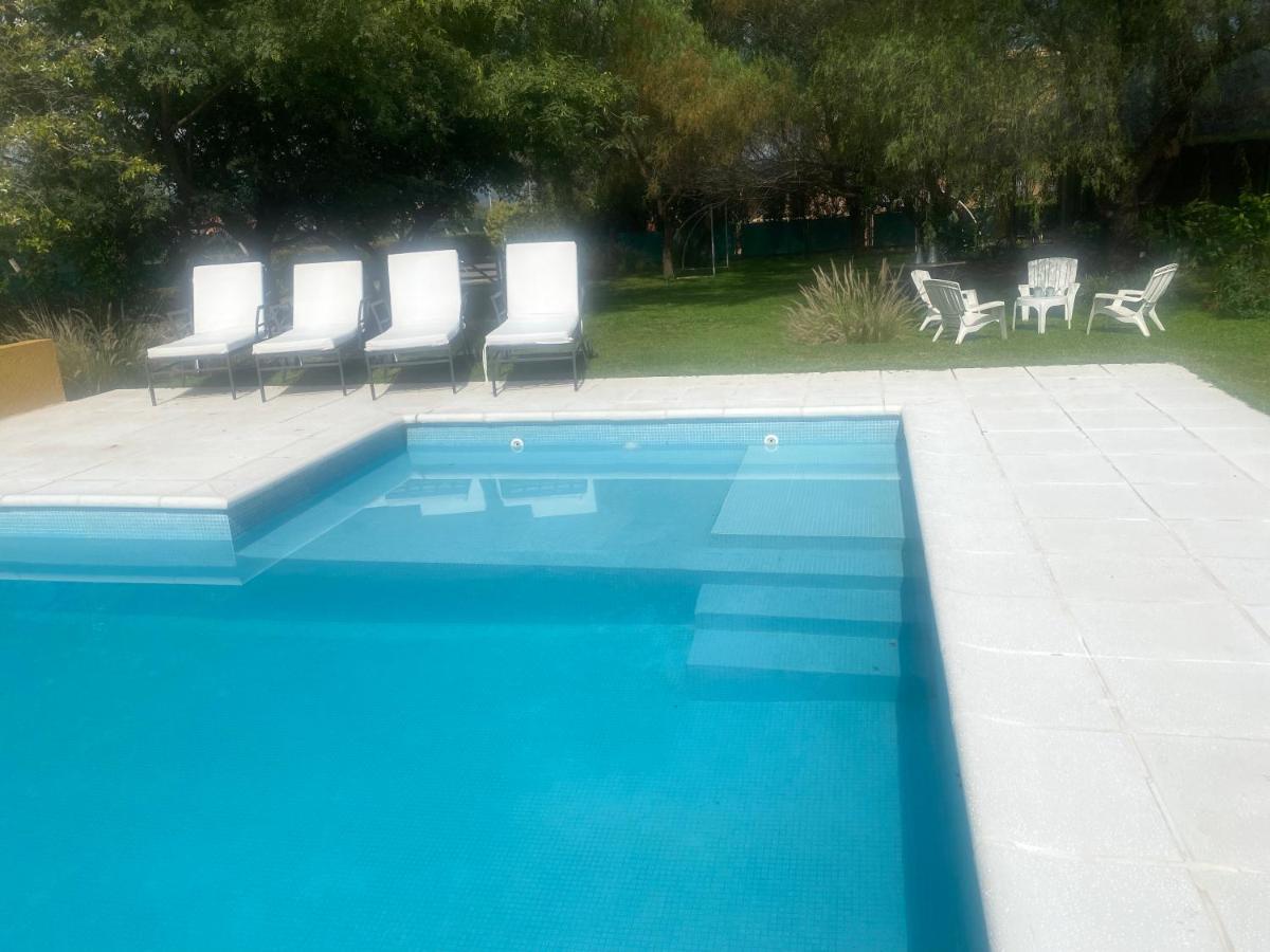 Casa 6 A Malibu 3Km Del Aeropuerto Podes Dejar Tu Auto Villa Allende Bagian luar foto