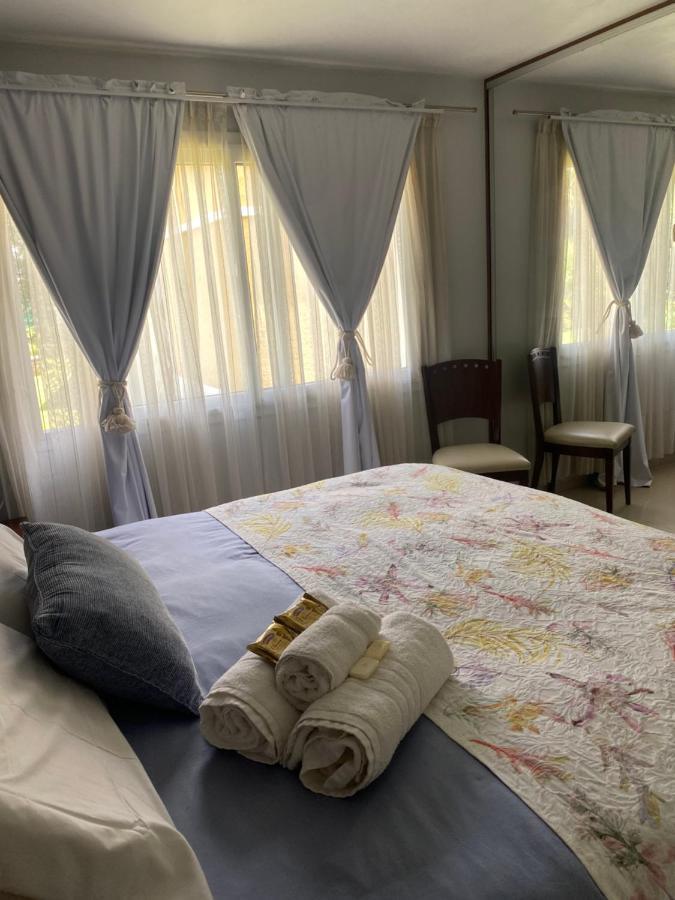Casa 6 A Malibu 3Km Del Aeropuerto Podes Dejar Tu Auto Villa Allende Bagian luar foto